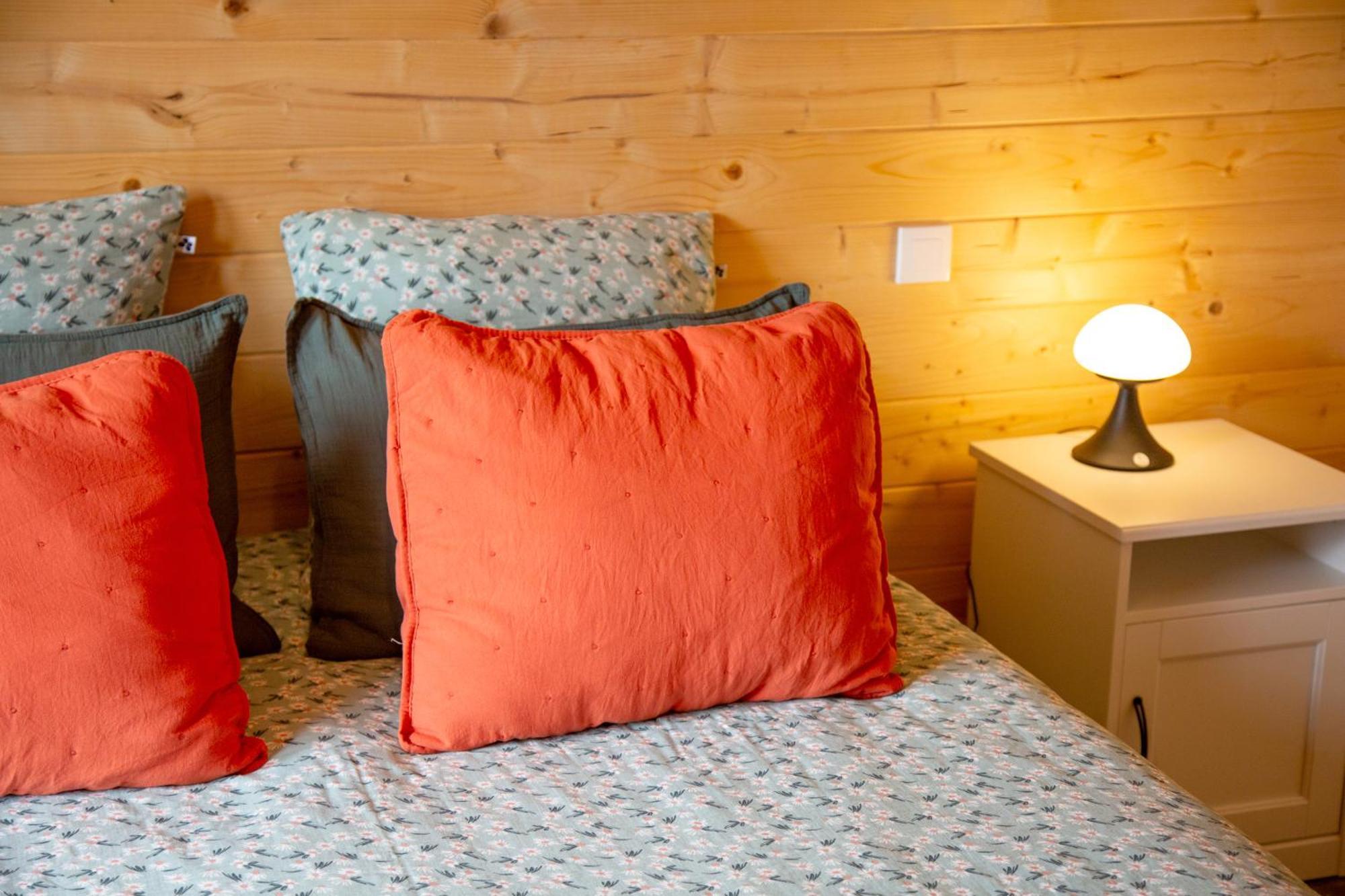 Chalet 4 Pers Landeleau 2Kms Canal Luaran gambar